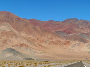 Paßabfahrt nach Valle Chaschuil